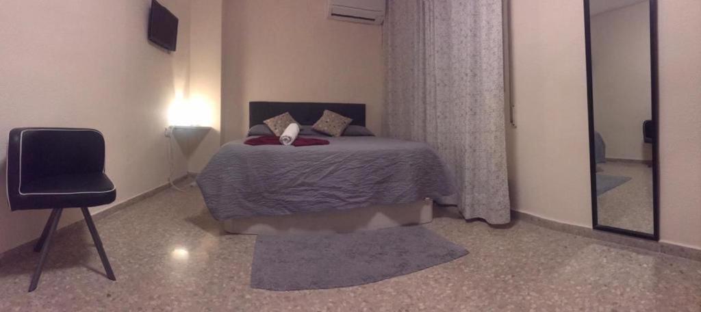 Rmn Tourist Home 3H Валенсія Екстер'єр фото